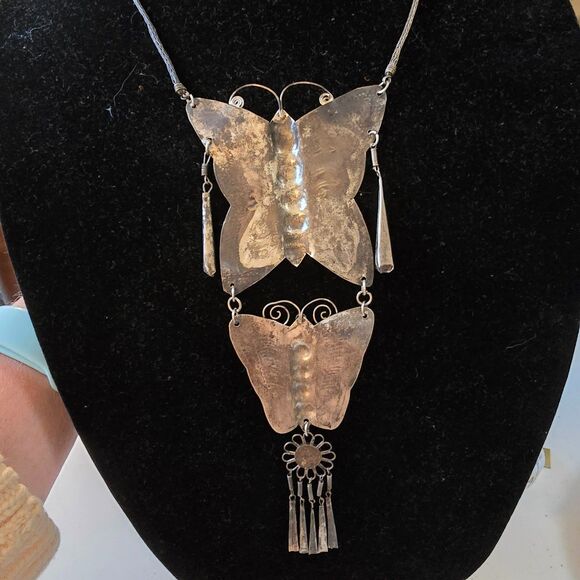 Vintage Hmong Maio Silver Necklace - Picture 3 of 7